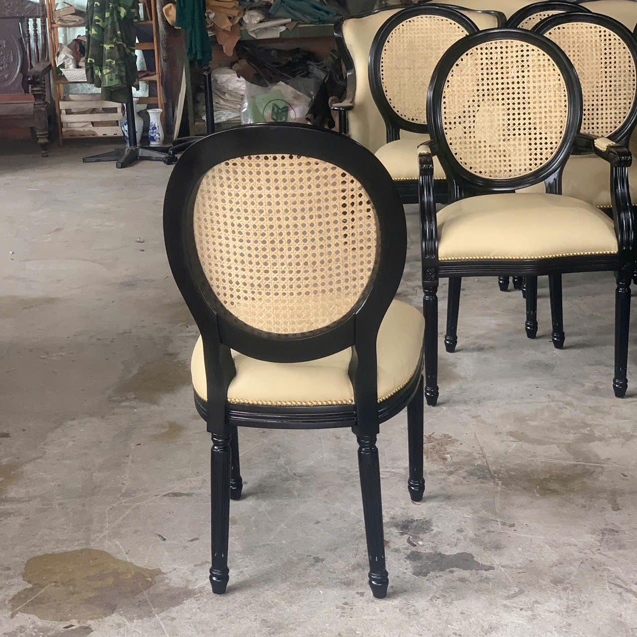 GHẾ ĂN CỔ ĐIỂN LOUIS 16 TỰA LƯNG MÂY
